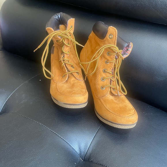 ❄️TAKE 50% OFF LIST PRICE❄️ Rock & Candy wedge boots - Picture 12 of 13